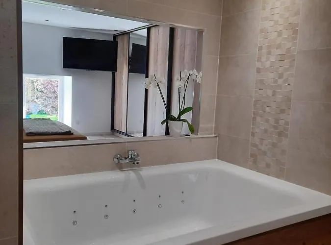 Les Etangs Du Moulin D'harcy Lonny